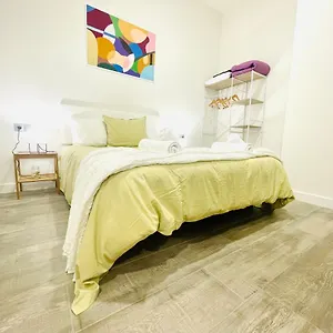 https://cmodo-moderno-y-cerca-de-todo-en-mlaga.1costadelsol.com